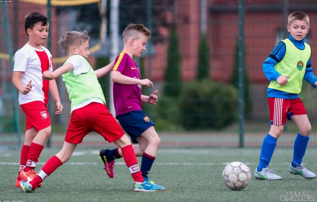 Tieners op training in een sportacademie