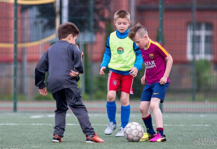 Kinderen tijdens schaakles